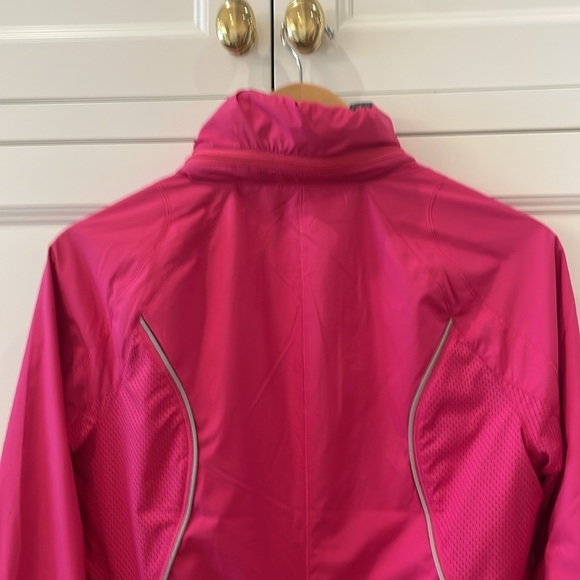 Lululemon Hot Pink Running or Other Jacket—BEAUTIFUL!! Like New! Hood—Size 8 - Picture 6 of 9